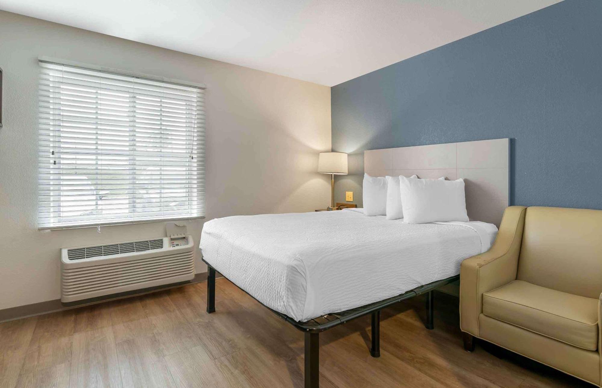 Extended Stay America Select Suites - Louisville - Airport מראה חיצוני תמונה