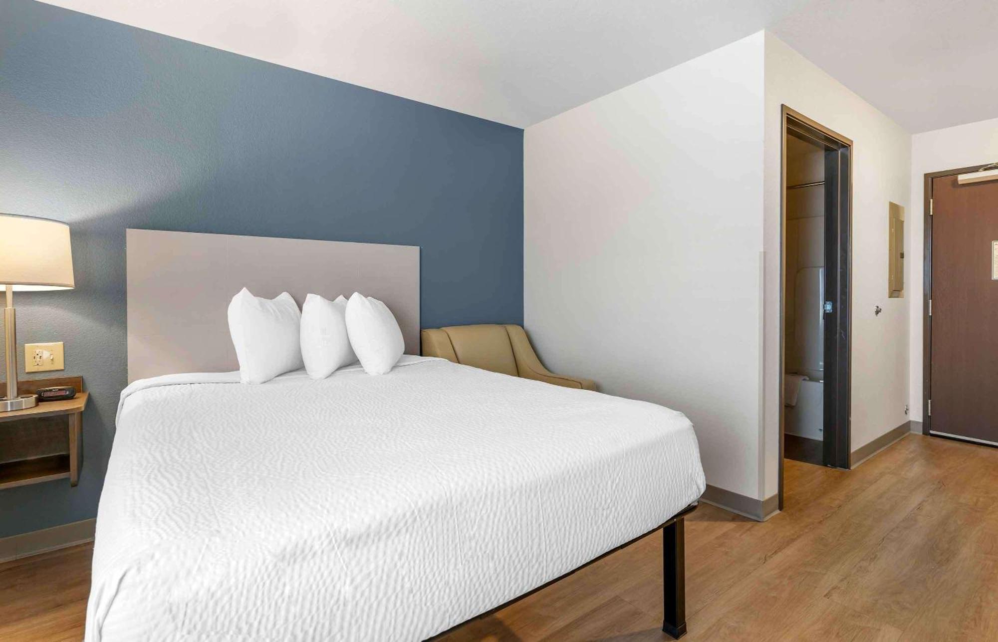 Extended Stay America Select Suites - Louisville - Airport מראה חיצוני תמונה